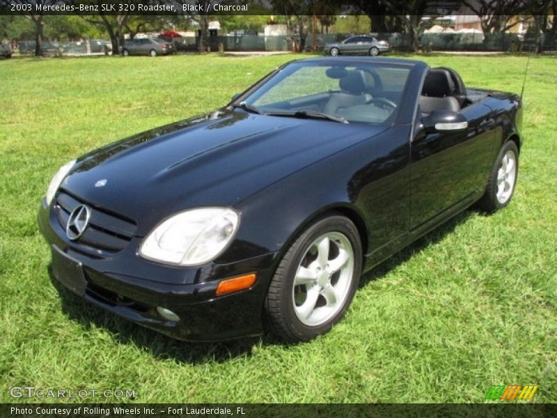 Front 3/4 View of 2003 SLK 320 Roadster