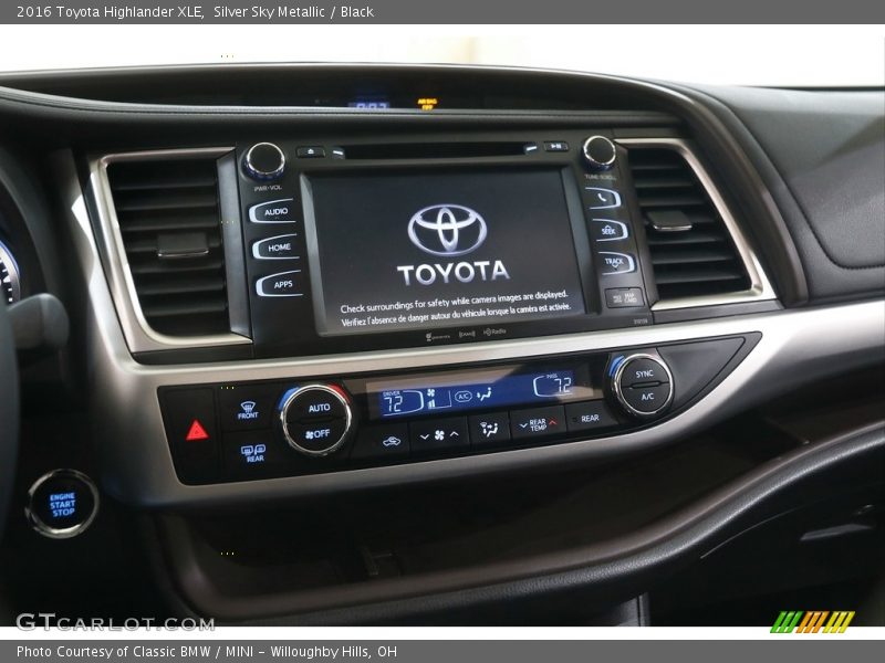 Silver Sky Metallic / Black 2016 Toyota Highlander XLE