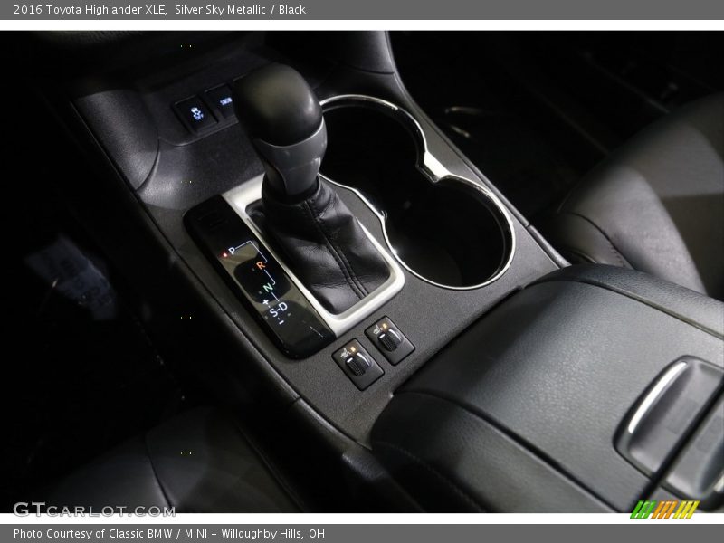 Silver Sky Metallic / Black 2016 Toyota Highlander XLE