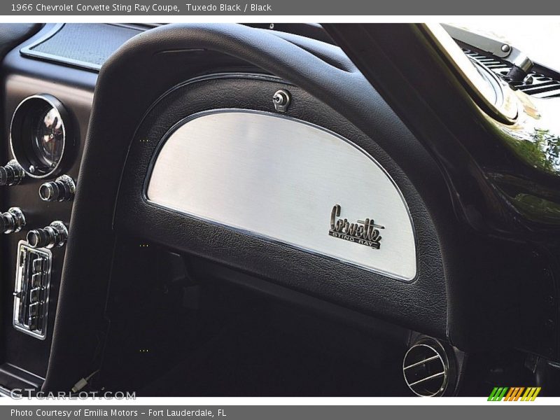  1966 Corvette Sting Ray Coupe Logo