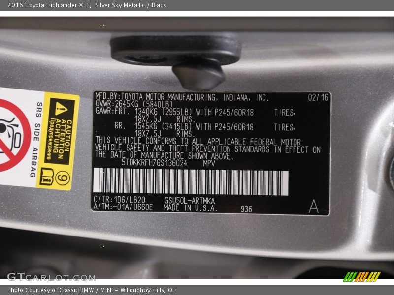 Silver Sky Metallic / Black 2016 Toyota Highlander XLE