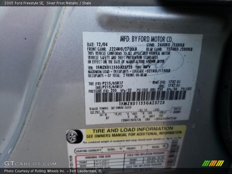 Silver Frost Metallic / Shale 2005 Ford Freestyle SE