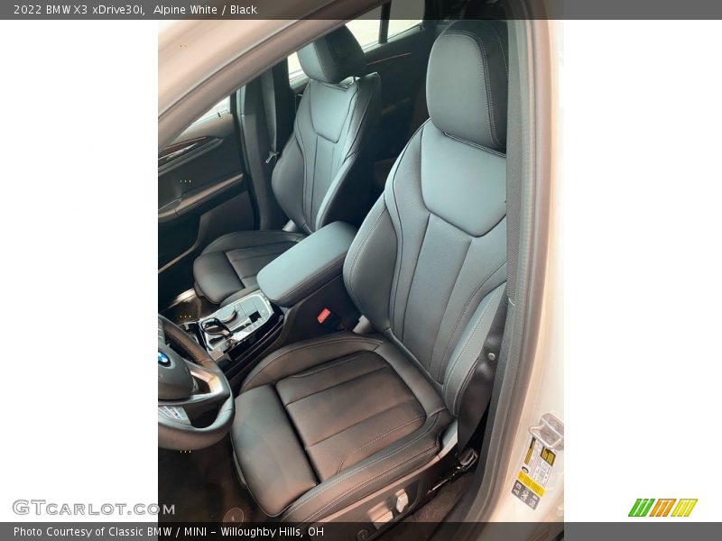 Alpine White / Black 2022 BMW X3 xDrive30i