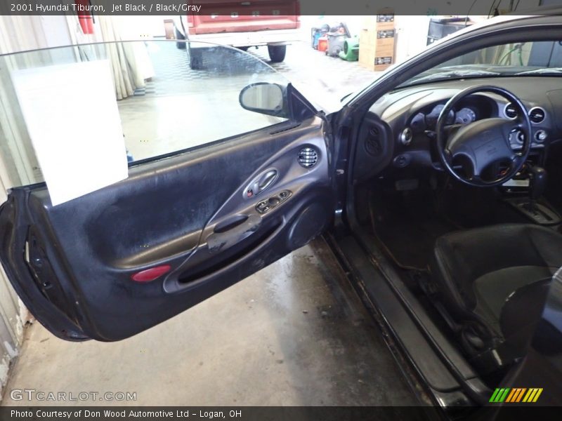 Jet Black / Black/Gray 2001 Hyundai Tiburon