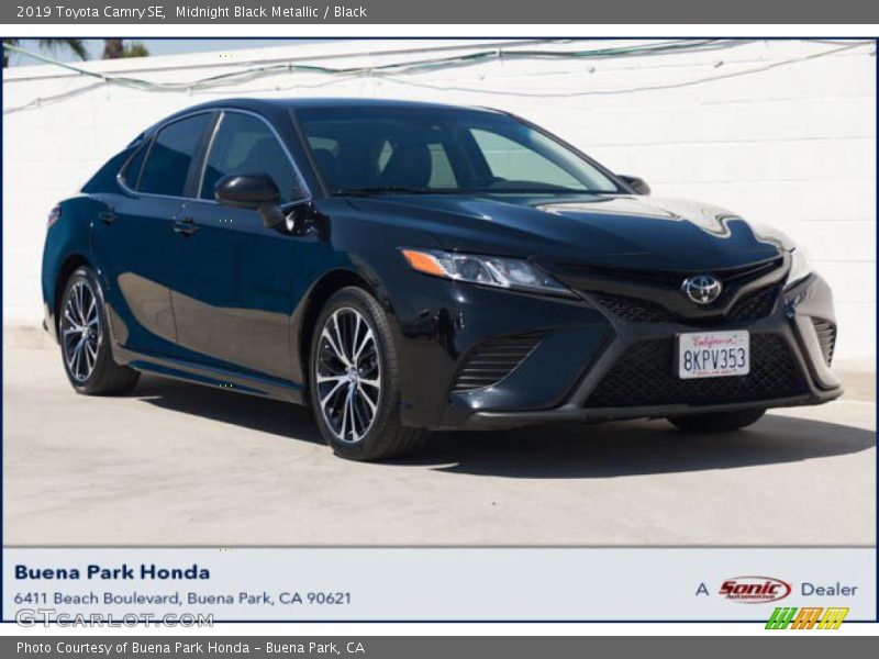 Midnight Black Metallic / Black 2019 Toyota Camry SE