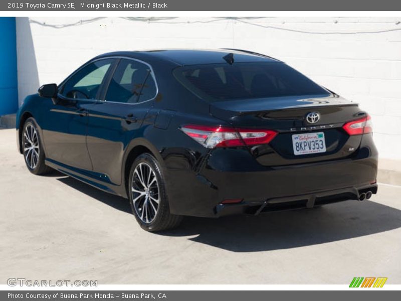 Midnight Black Metallic / Black 2019 Toyota Camry SE