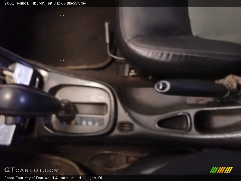 Jet Black / Black/Gray 2001 Hyundai Tiburon