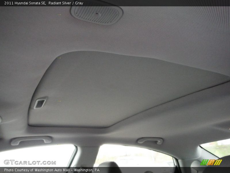 Radiant Silver / Gray 2011 Hyundai Sonata SE