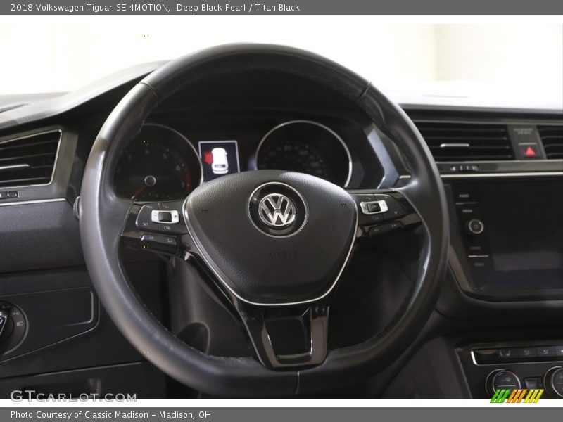 Deep Black Pearl / Titan Black 2018 Volkswagen Tiguan SE 4MOTION