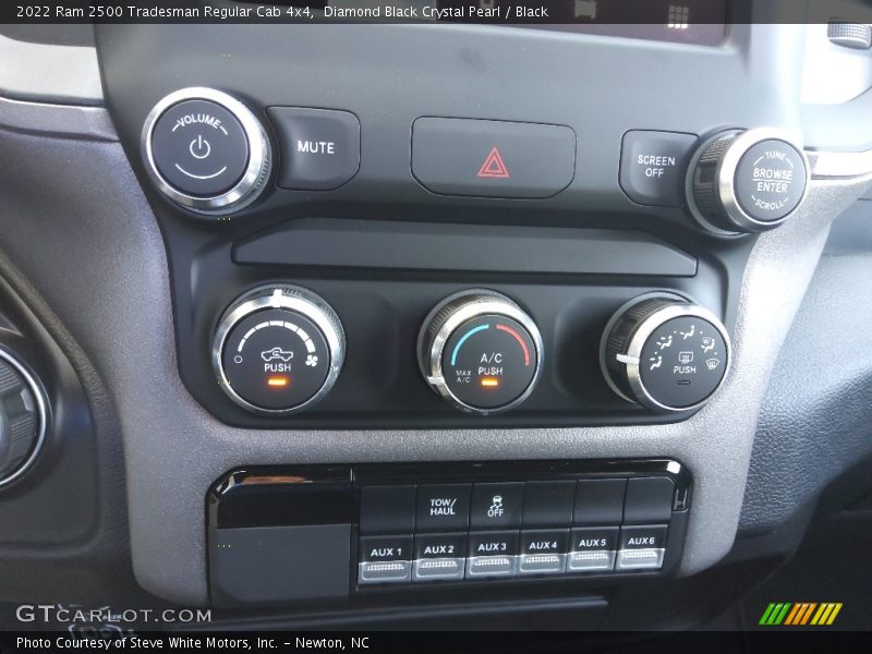 Diamond Black Crystal Pearl / Black 2022 Ram 2500 Tradesman Regular Cab 4x4