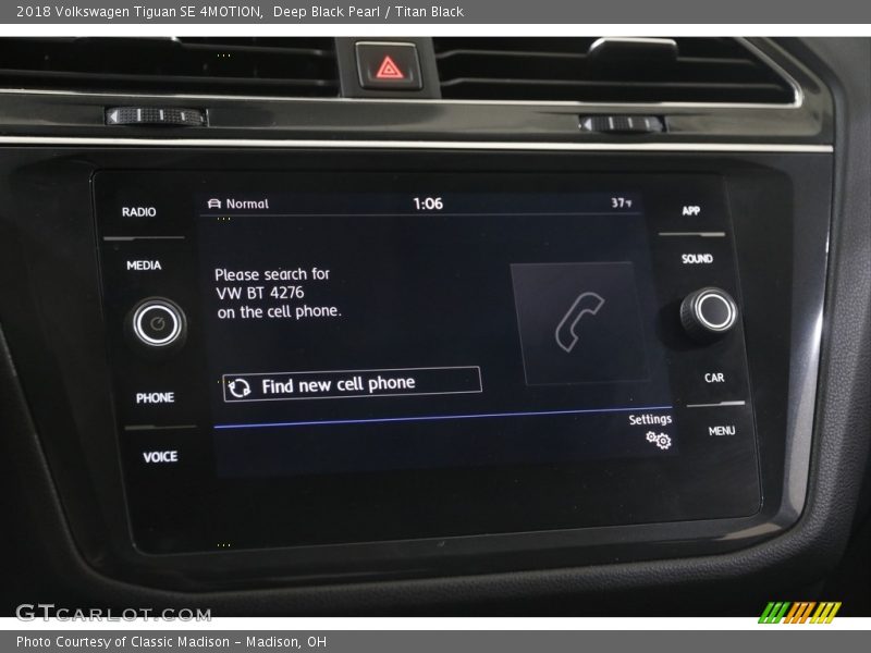 Deep Black Pearl / Titan Black 2018 Volkswagen Tiguan SE 4MOTION