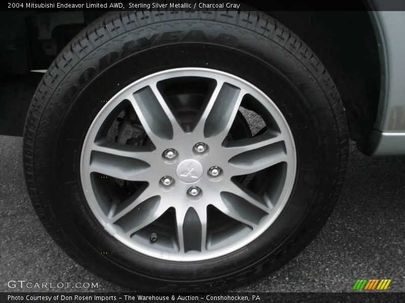 Sterling Silver Metallic / Charcoal Gray 2004 Mitsubishi Endeavor Limited AWD