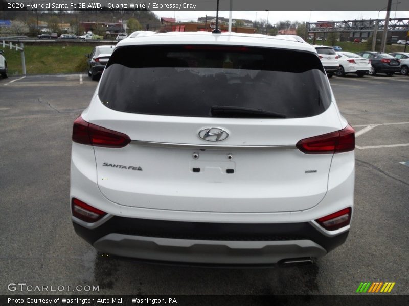 Quartz White / Espresso/Gray 2020 Hyundai Santa Fe SE AWD
