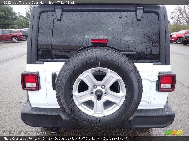 Bright White / Black 2022 Jeep Wrangler Sport 4x4