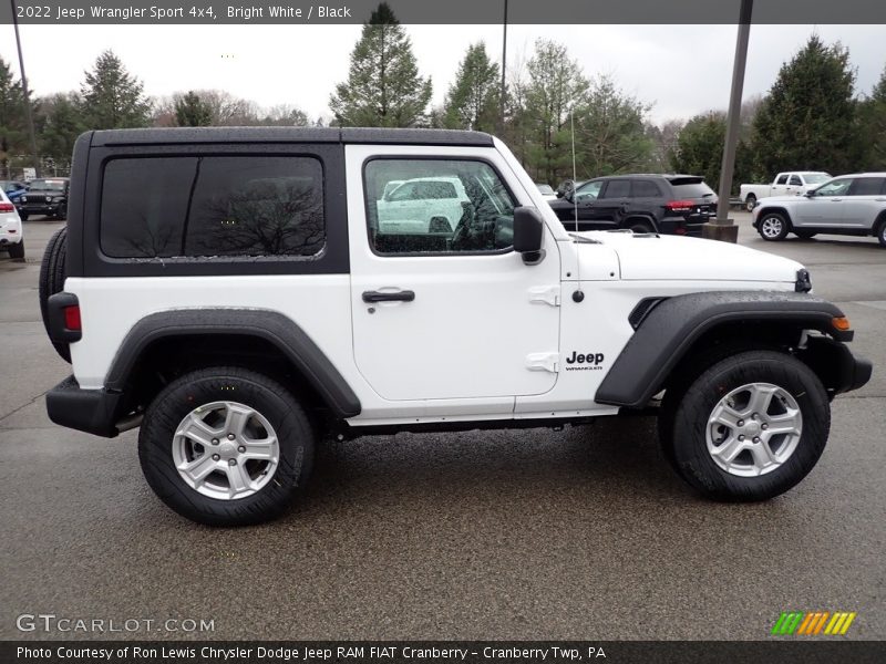 Bright White / Black 2022 Jeep Wrangler Sport 4x4