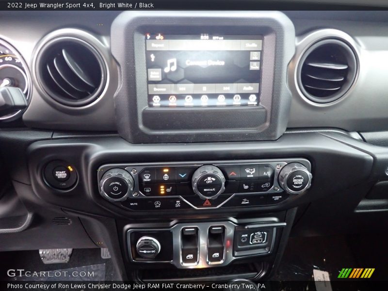 Bright White / Black 2022 Jeep Wrangler Sport 4x4