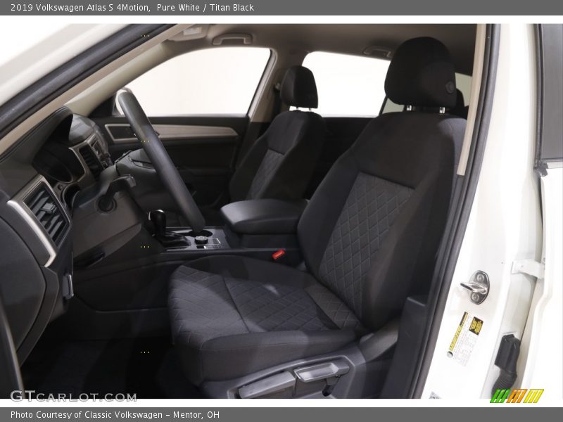 Front Seat of 2019 Atlas S 4Motion