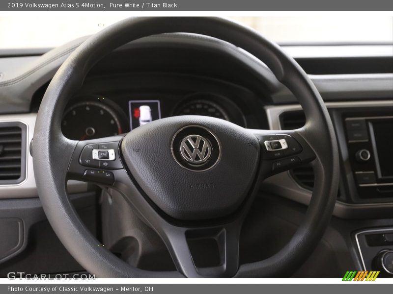  2019 Atlas S 4Motion Steering Wheel