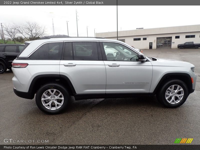Silver Zynith / Global Black 2022 Jeep Grand Cherokee Limited 4x4