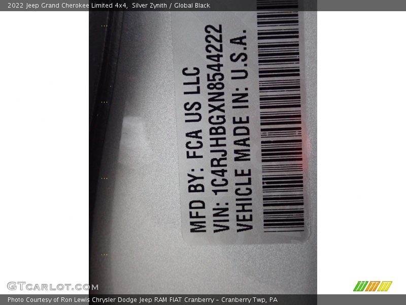 Silver Zynith / Global Black 2022 Jeep Grand Cherokee Limited 4x4
