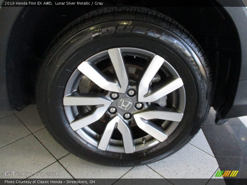 Lunar Silver Metallic / Gray 2019 Honda Pilot EX AWD
