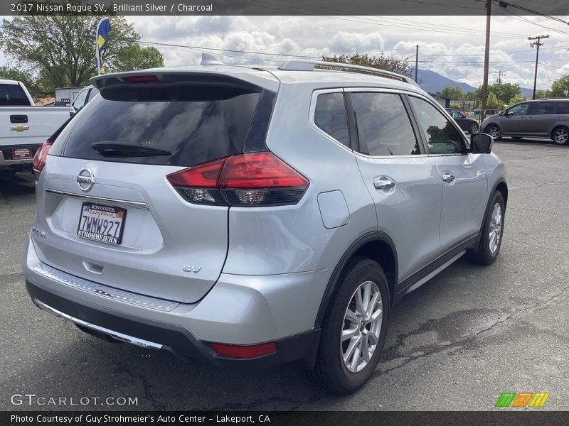 Brilliant Silver / Charcoal 2017 Nissan Rogue SV