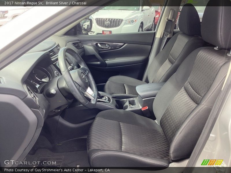 Brilliant Silver / Charcoal 2017 Nissan Rogue SV