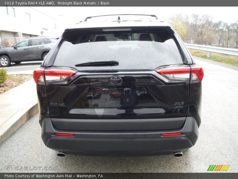 Midnight Black Metallic / Black 2019 Toyota RAV4 XLE AWD