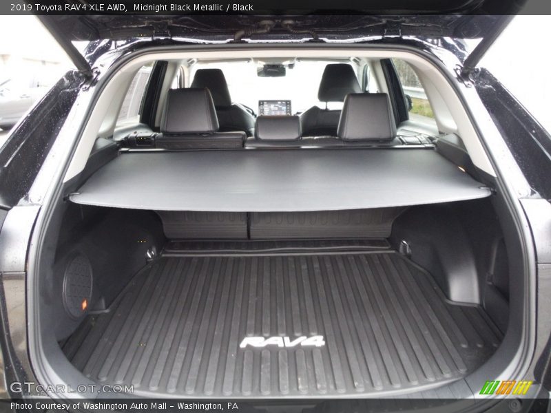 Midnight Black Metallic / Black 2019 Toyota RAV4 XLE AWD