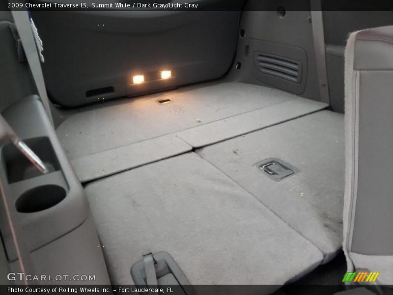 Summit White / Dark Gray/Light Gray 2009 Chevrolet Traverse LS
