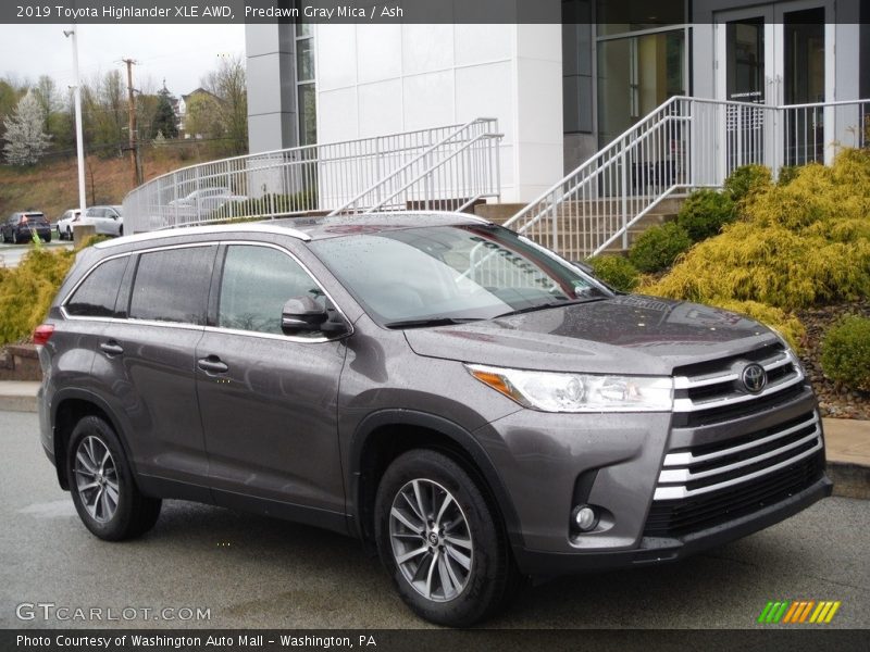 Predawn Gray Mica / Ash 2019 Toyota Highlander XLE AWD