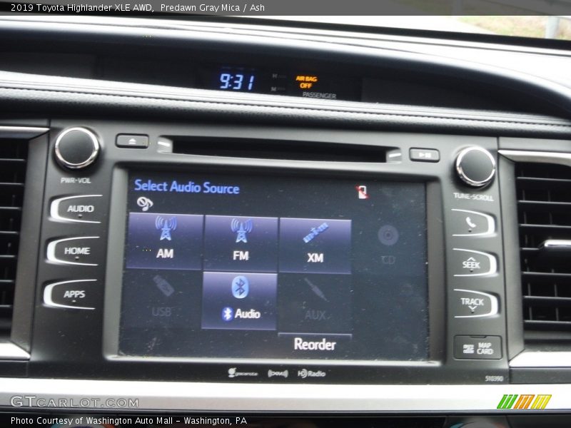 Predawn Gray Mica / Ash 2019 Toyota Highlander XLE AWD