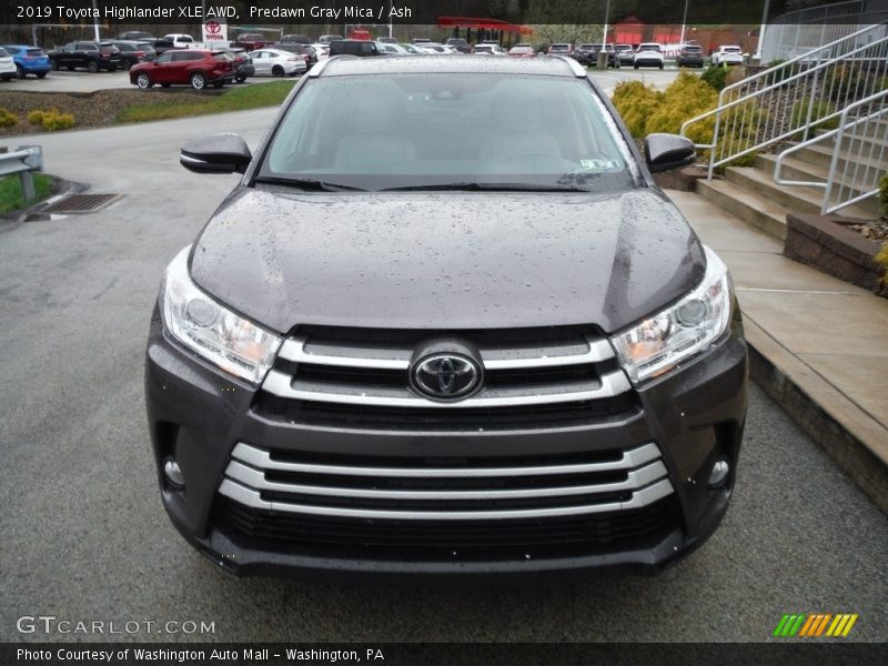 Predawn Gray Mica / Ash 2019 Toyota Highlander XLE AWD