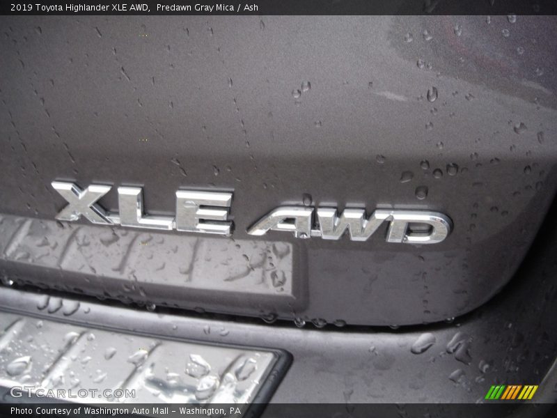 Predawn Gray Mica / Ash 2019 Toyota Highlander XLE AWD