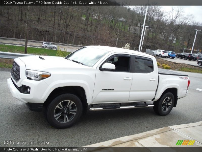 Super White / Black 2019 Toyota Tacoma TRD Sport Double Cab 4x4