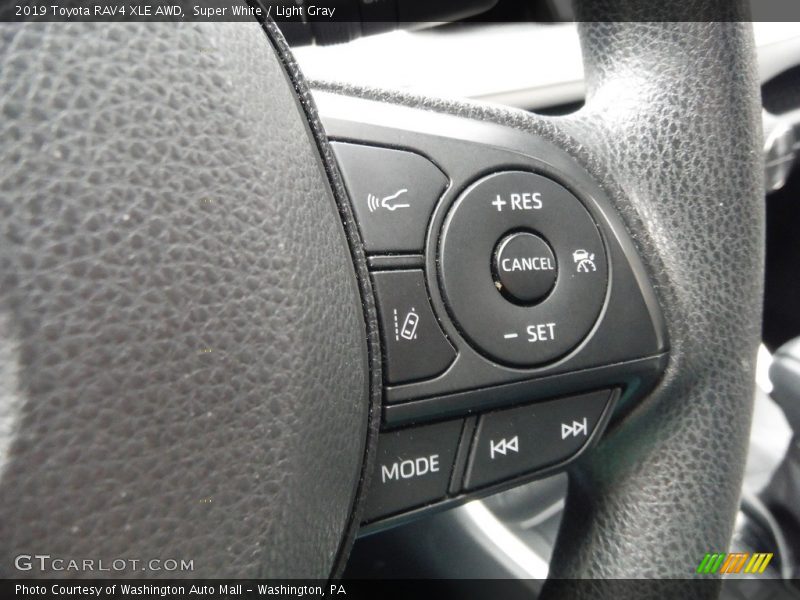 Super White / Light Gray 2019 Toyota RAV4 XLE AWD