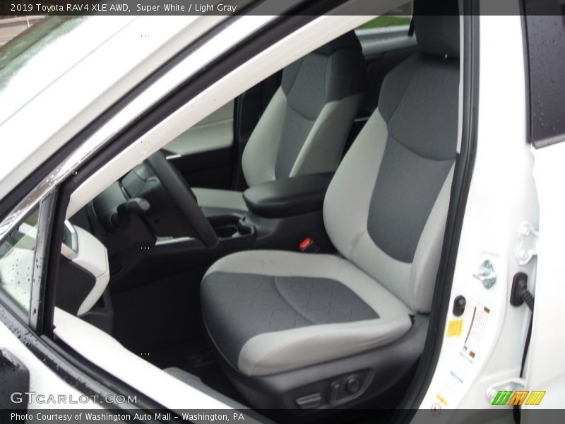 Super White / Light Gray 2019 Toyota RAV4 XLE AWD