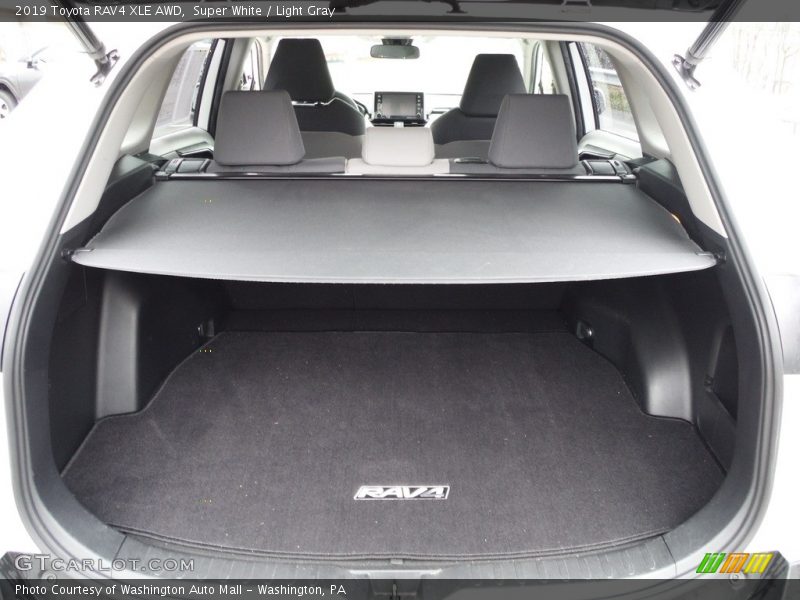 Super White / Light Gray 2019 Toyota RAV4 XLE AWD