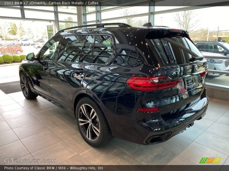 Carbon Black Metallic / Coffee 2022 BMW X7 xDrive40i