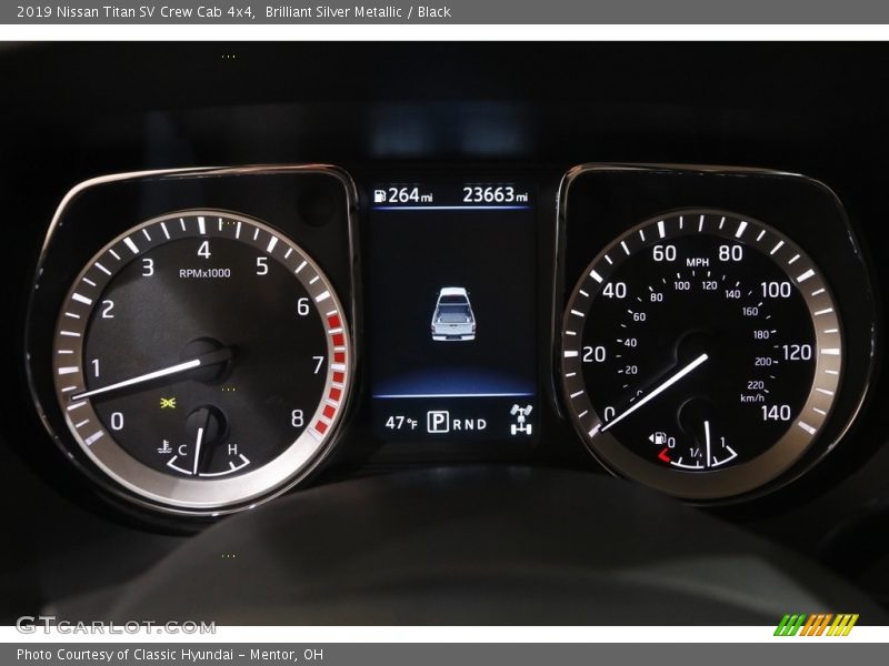  2019 Titan SV Crew Cab 4x4 SV Crew Cab 4x4 Gauges