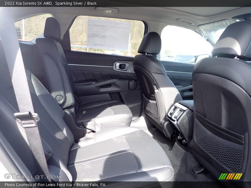Sparkling Silver / Black 2022 Kia Sorento SX AWD