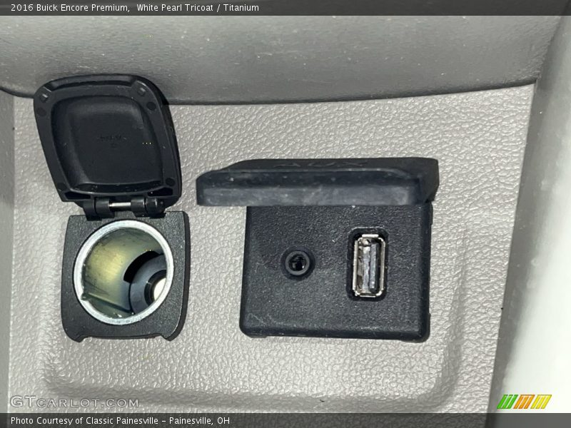 White Pearl Tricoat / Titanium 2016 Buick Encore Premium