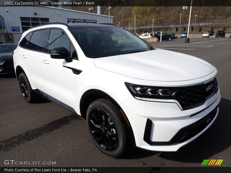 Front 3/4 View of 2022 Sorento SX AWD