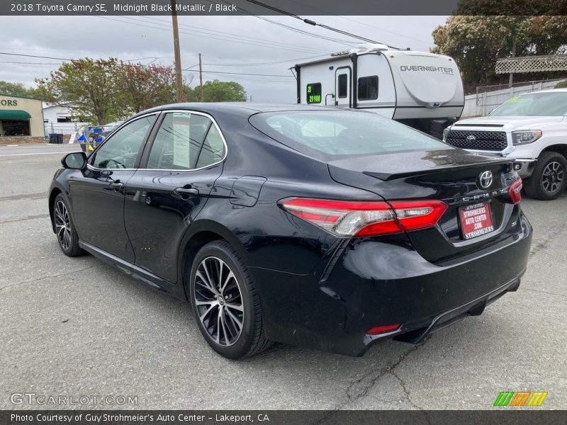 Midnight Black Metallic / Black 2018 Toyota Camry SE