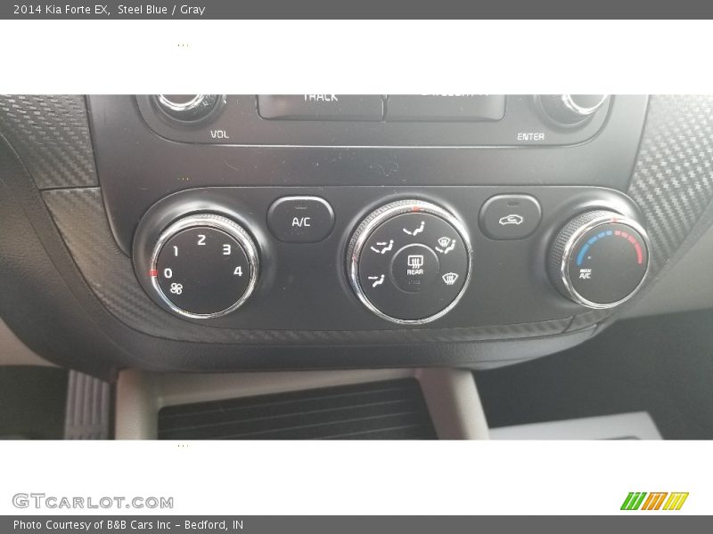 Controls of 2014 Forte EX