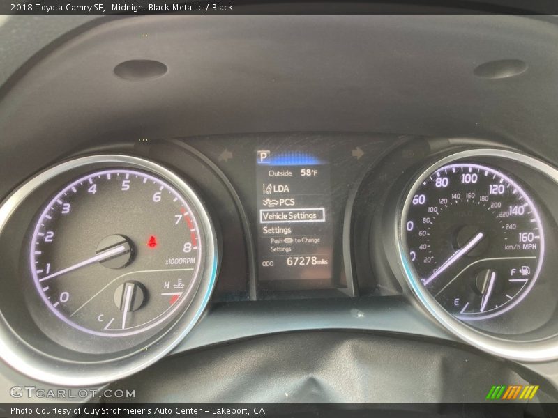 Midnight Black Metallic / Black 2018 Toyota Camry SE