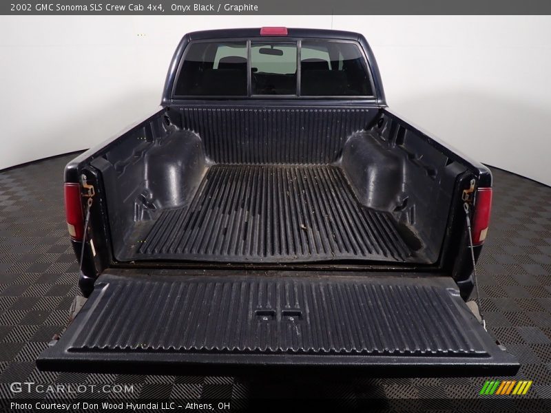 Onyx Black / Graphite 2002 GMC Sonoma SLS Crew Cab 4x4