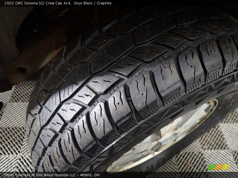 Onyx Black / Graphite 2002 GMC Sonoma SLS Crew Cab 4x4