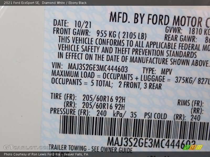Diamond White / Ebony Black 2021 Ford EcoSport SE