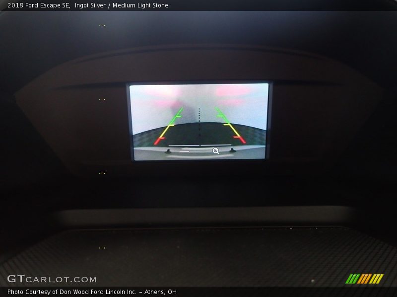 Ingot Silver / Medium Light Stone 2018 Ford Escape SE